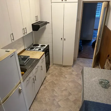 Max 3 - Strogi Centar Apartment *